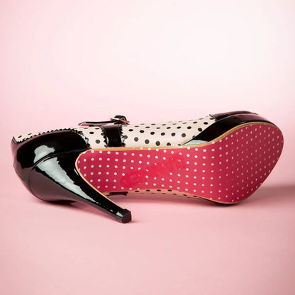 Retro 50s Mary Jane Pumps